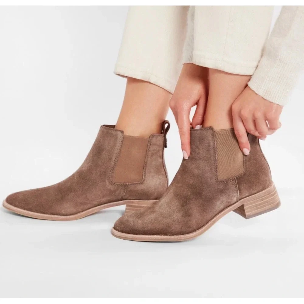 Tory Burch Suede Chelsea Ankle Boots Double T Logo Block Heel 6M River Rock
